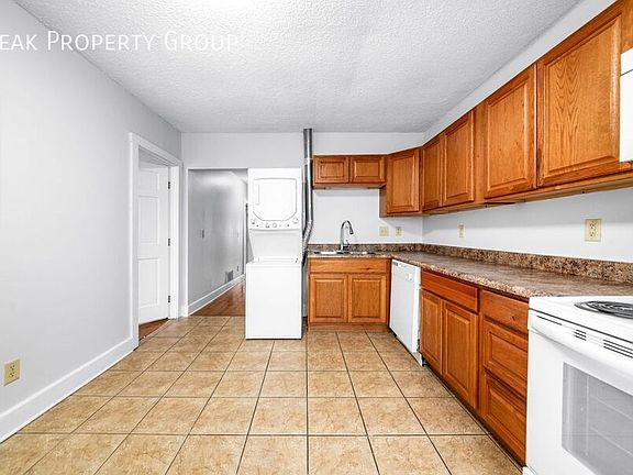 2nd image of 1378 Indianola Ave #1/2