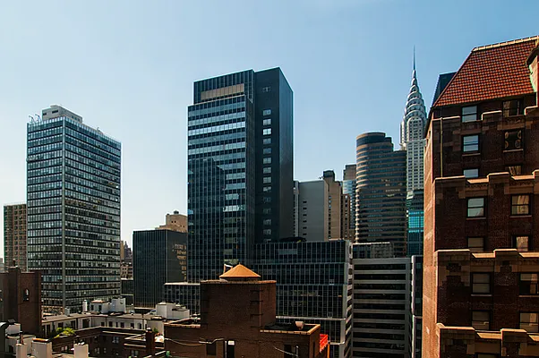 Rented by Sumitomo Real Estate Sales | media 21