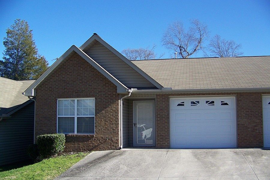 1st image of 3718 Willow Falls Way