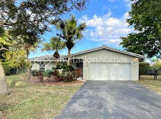 12066 NW 27th St, Pompano Beach, FL 33065