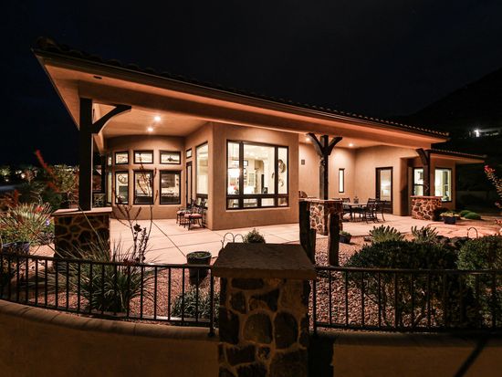 1098 W Cresole Dr, St George, UT 84770