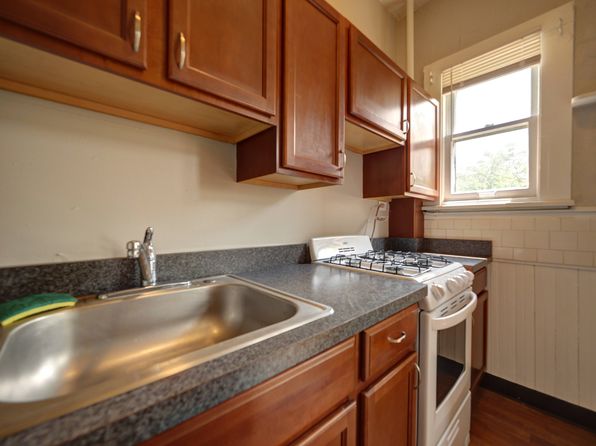 17 State St #4E