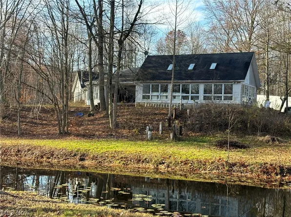 10765 Bell Rd, Newbury, OH 44065