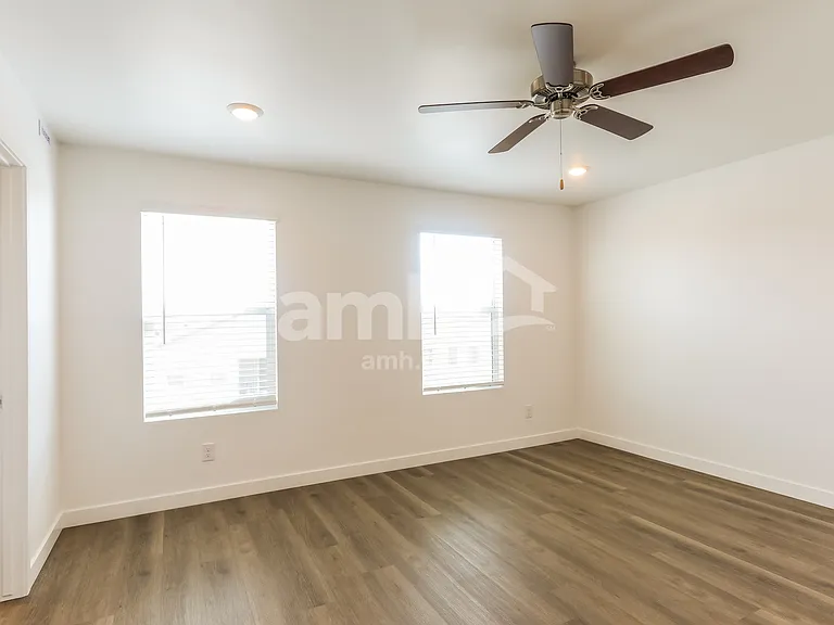 12279 W Thunder Creek Pkwy — Photo 6