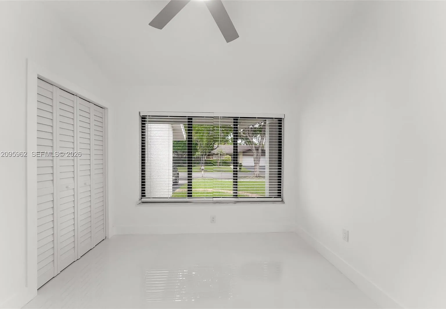 4 bed, 1869 sqft, $4,650 — Photo 3