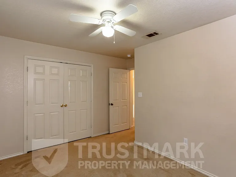 700 S Amy Ln #205 — Photo 9