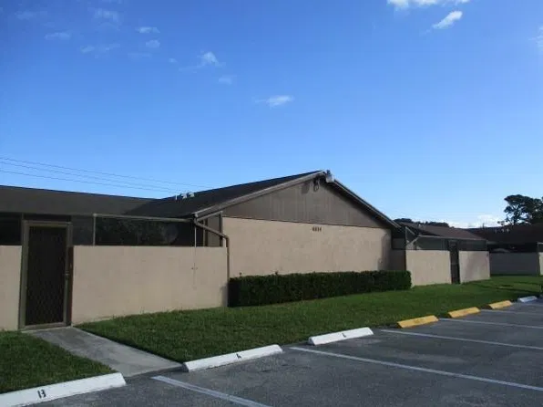 4814 Sunny Palm Cir APT B, West Palm Beach, FL 33415