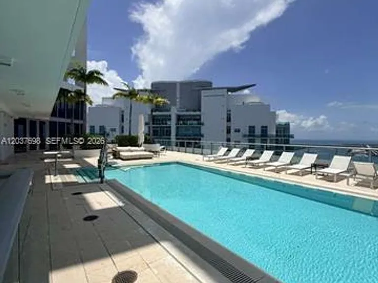 1300 Brickell Bay Dr #CU-1904 — Photo 26