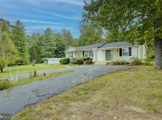 43505 Evans Pond Rd, Leesburg, VA 20176