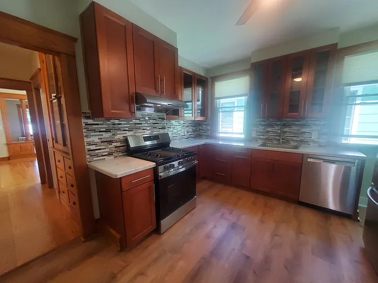 38 Summit Ave #2 — Photo 24