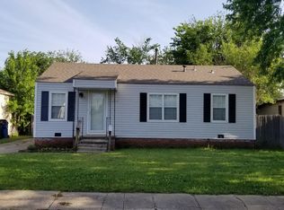 214 E Ercoupe Dr, Midwest City, OK 73110