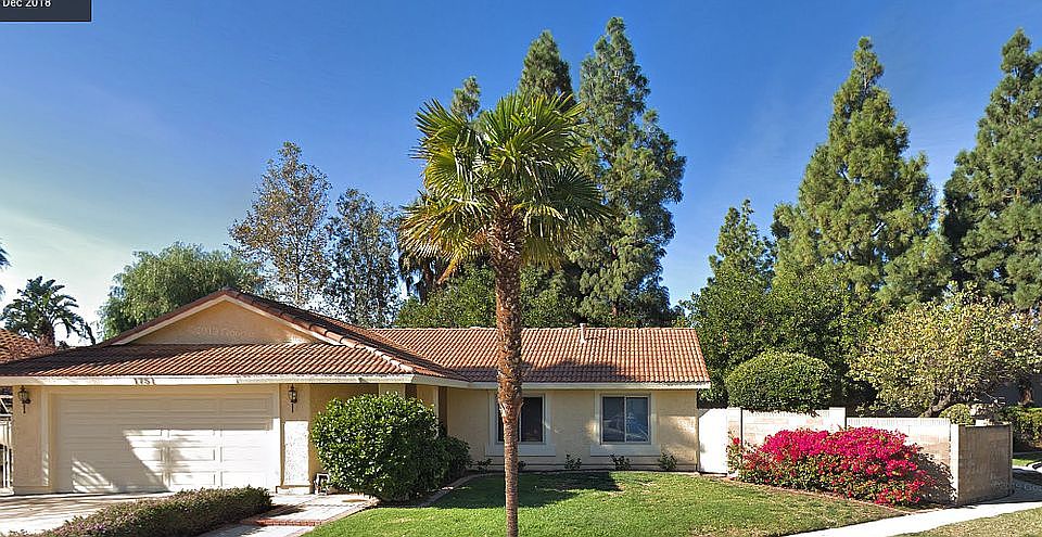 2nd image of 1751 Willowbrook Ln