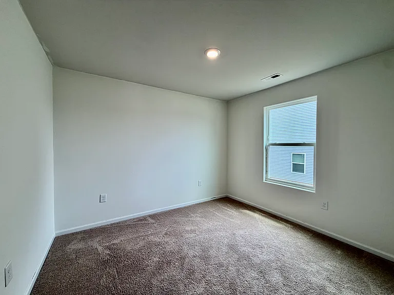 3118 Maple Ridge Dr — Photo 17