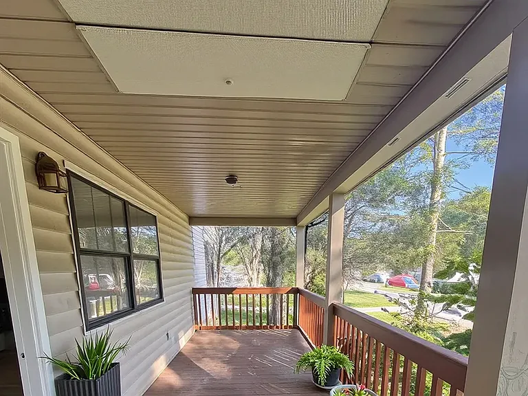 2020 Somerset Dr #2B — Photo 11