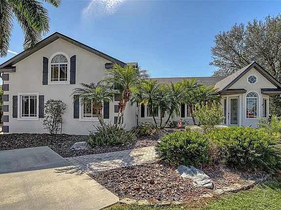 2nd image of 2098 Palm View Rd