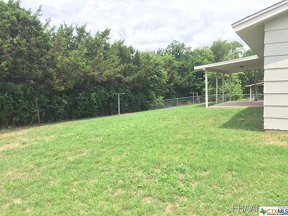 3rd image of 1101 Traci Dr
