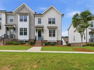 835 Green Sapling Trl, Suwanee, GA 30024