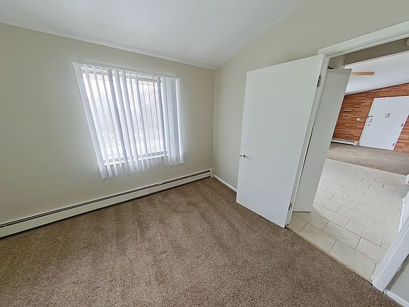 4th image of 313-8690 Broadview Rd #313