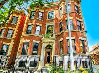 944 W Sheridan Rd #1B, Chicago, IL 60613