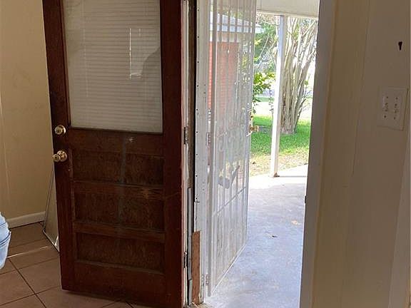 3rd image of 539 Browning St
