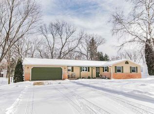 630 Mount Mary Dr, Green Bay, WI 54311