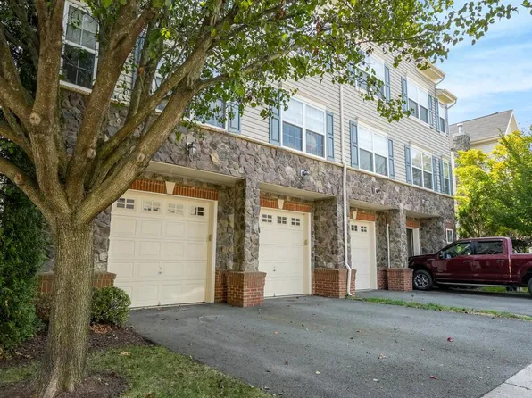 11183 Wortham Crest Cir, Manassas, VA 20109