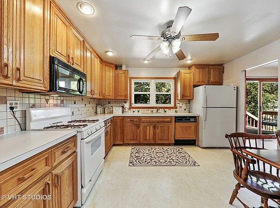 5th image of 2021 Brentwood Ct