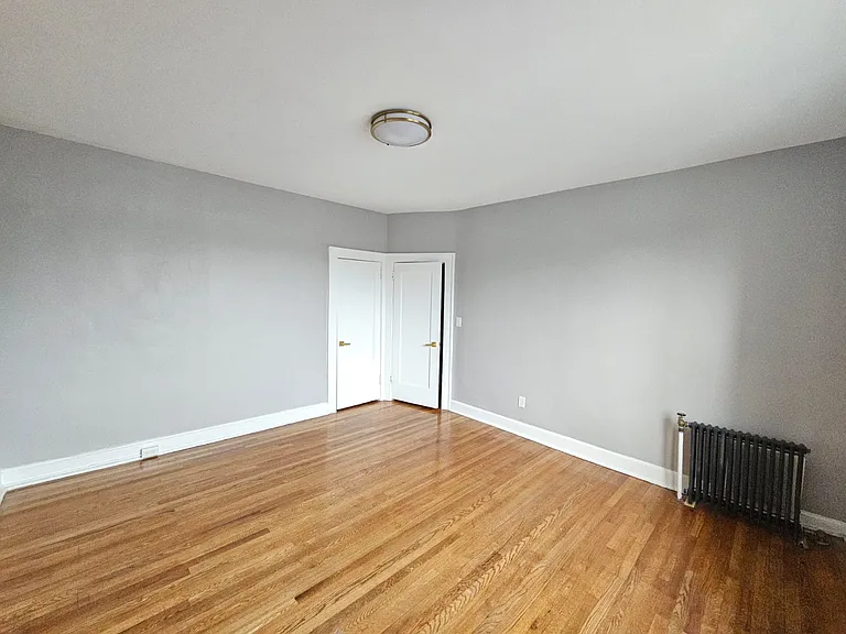 330 Elmora Ave #J — Photo 14