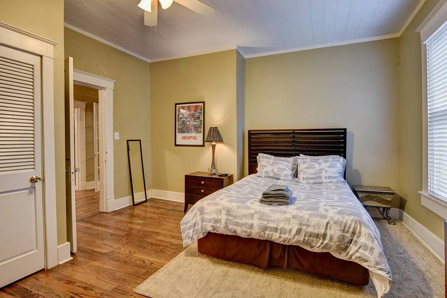 2 bed, 2.0 bath, $1,968 — Photo 4