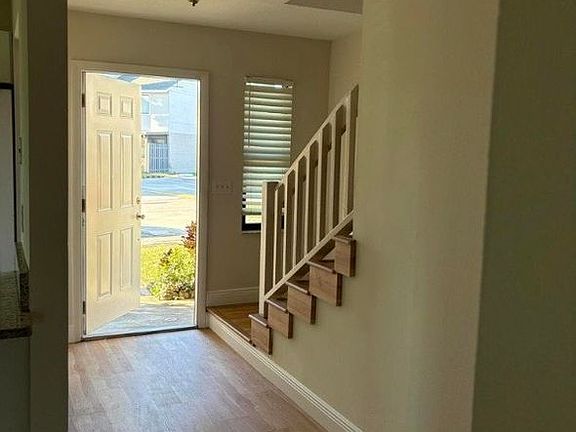 5th image of 5106 Pier Dr