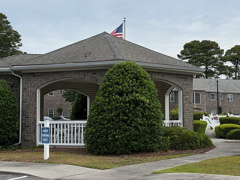 200 Willow Green Dr #B — Photo 23