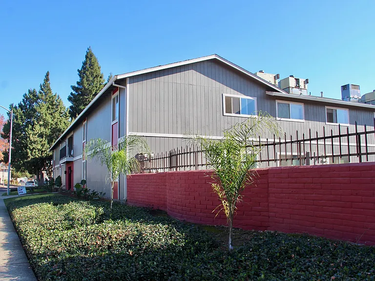 1210-1250 Kenny Dr — Photo 59