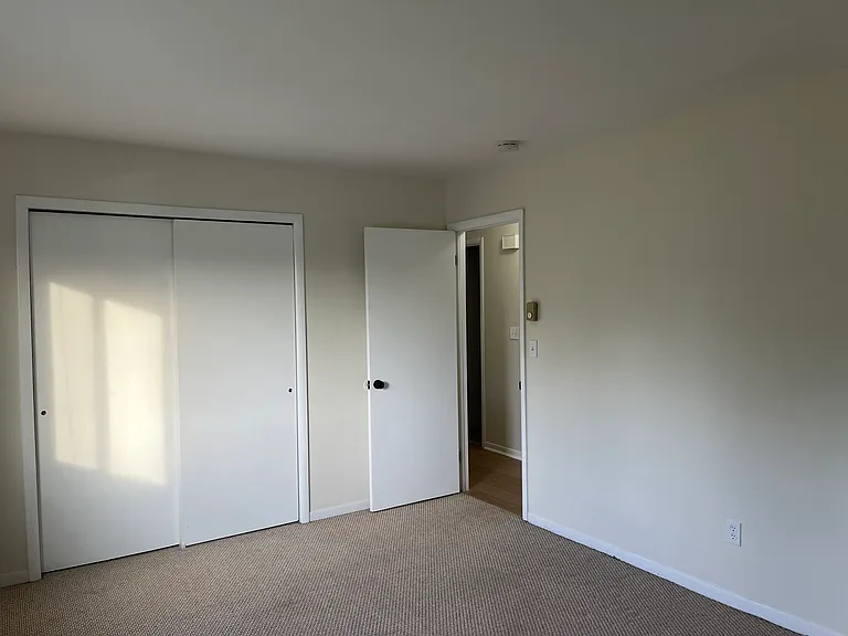 44 Suncrest Dr #2 — Photo 16