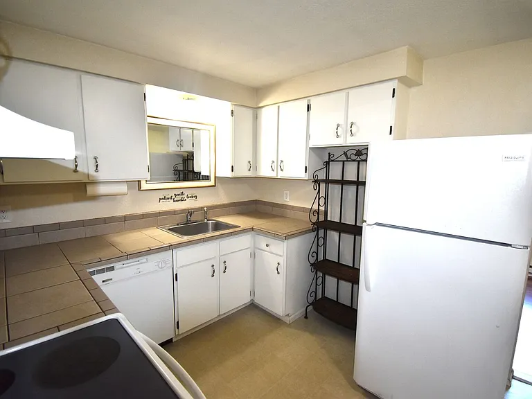 750 Walker Rd — Photo 3