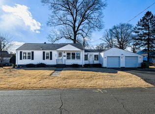 79 Wallace Ave, Chicopee, MA 01020