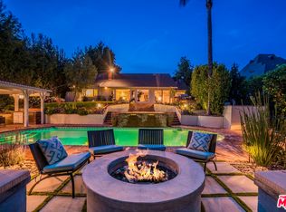 15448 Sutton St, Sherman Oaks, CA 91403