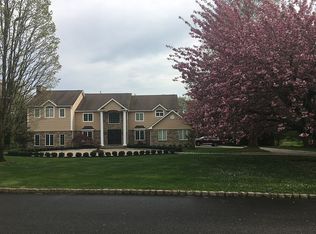 18 Fireside Dr, Colts Neck, NJ 07722