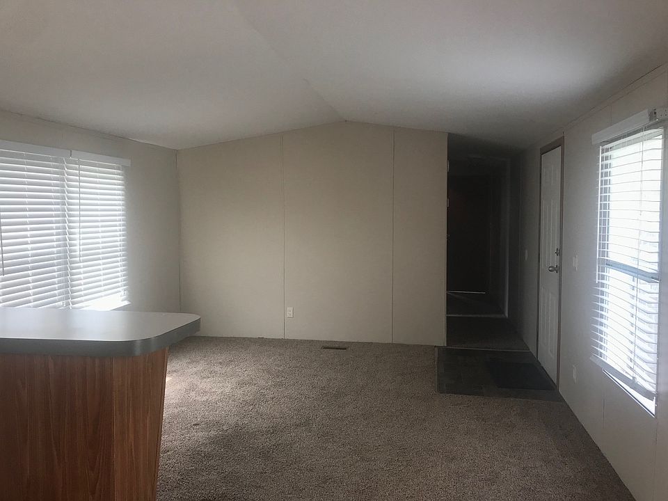 2nd image of 141 Juniper Trl