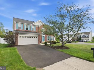 15501 Ambergate Dr, Woodbridge, VA 22193