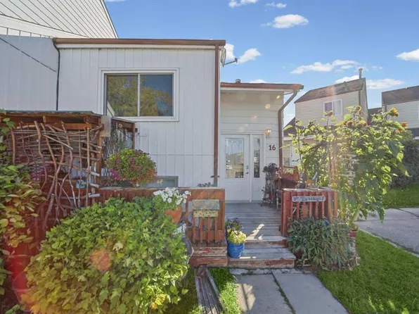 16 W Princess Petra Ave, Didsbury, AB T0M 0W0