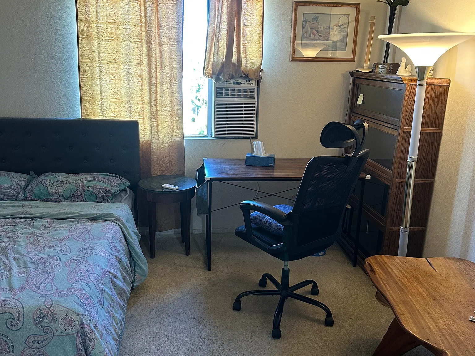 2 bed, 1000 sqft, $1,300 — Photo 1
