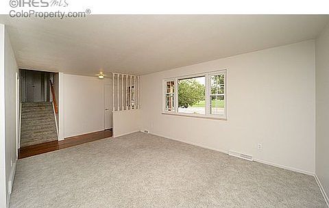 4th image of 275 Manhattan Dr