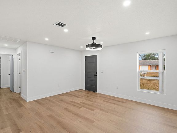 5th image of 1623 Espejo St SE #A