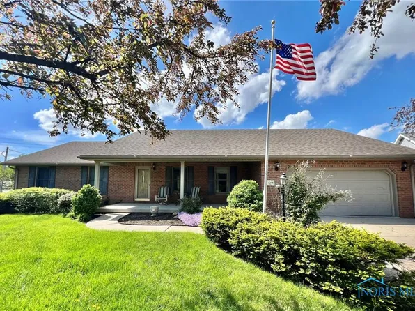 844 Sunset Dr, Findlay, OH 45840