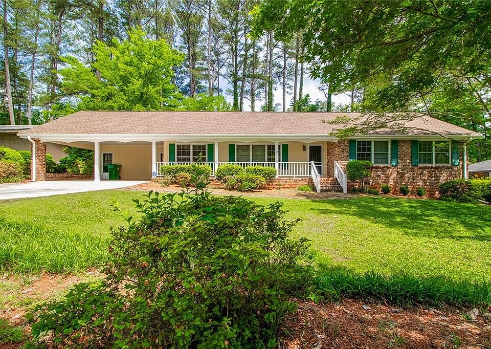 2nd image of 2238 Springwood Dr