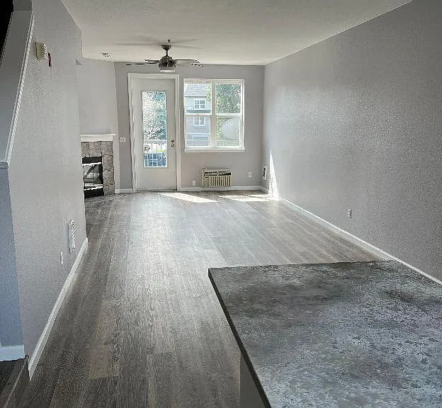 1806 SE Cutter Ln — Photo 13