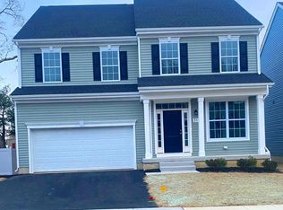 31 Misty Meadow Ln, Hamilton, NJ 08619