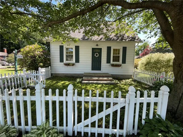 5434 Lockwood Rd, Madison, OH 44057