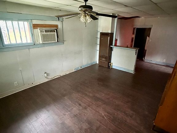 4th image of 1113 Marsh Ave