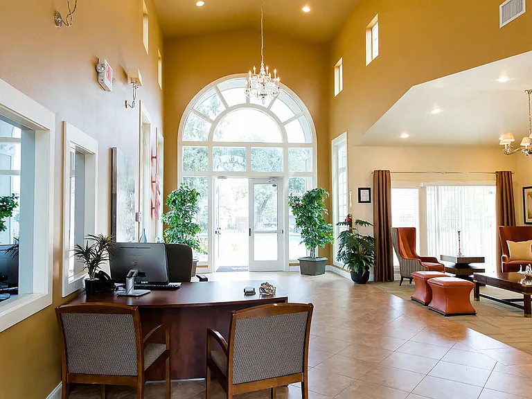 Aviare Place Apartments — Photo 6